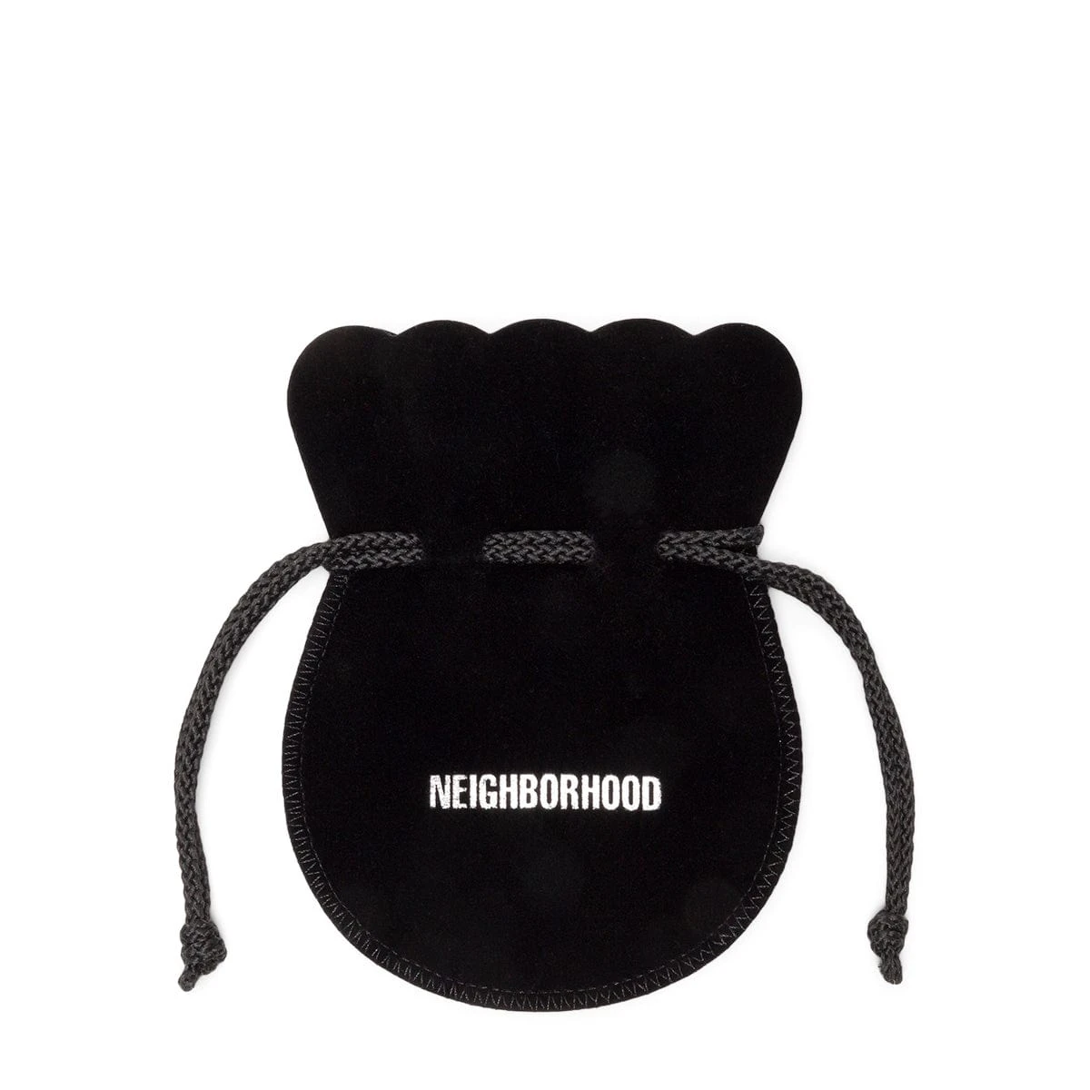 SILVER SAFETY PIN NECKLACE - Image 4