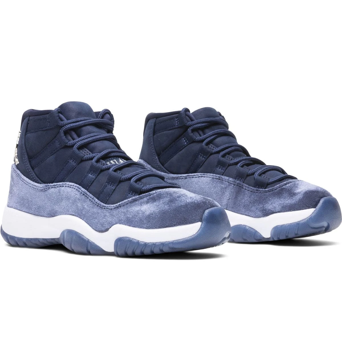 WOMEN'S AIR JORDAN 11 RETRO - Image 2